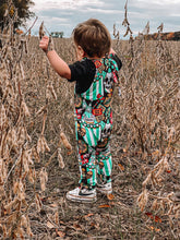 Load image into Gallery viewer, Mr freak show
