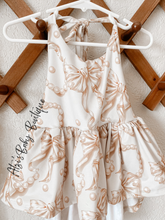 Load image into Gallery viewer, Bows &amp; Pearls
