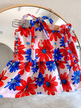 Load image into Gallery viewer, Pearls &amp; florals
