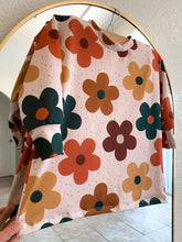 Load image into Gallery viewer, Neutral flowers
