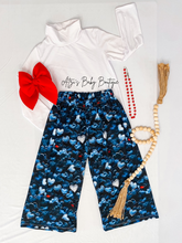 Load image into Gallery viewer, Denim hearts
