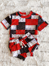 Load image into Gallery viewer, R, W &amp; B Bandana
